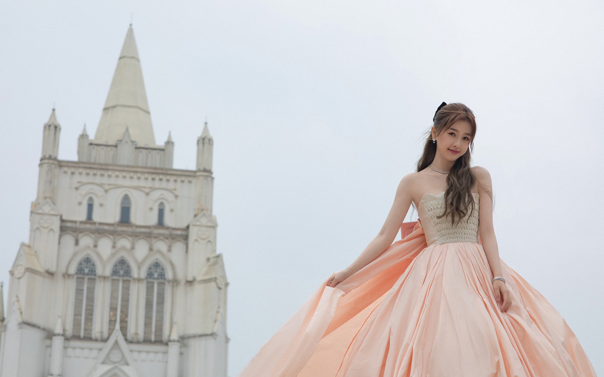 卡塔尔速胜佛罗伦萨，卡拉斯科的破冰时刻如何映照足球世界的迁徙与融合